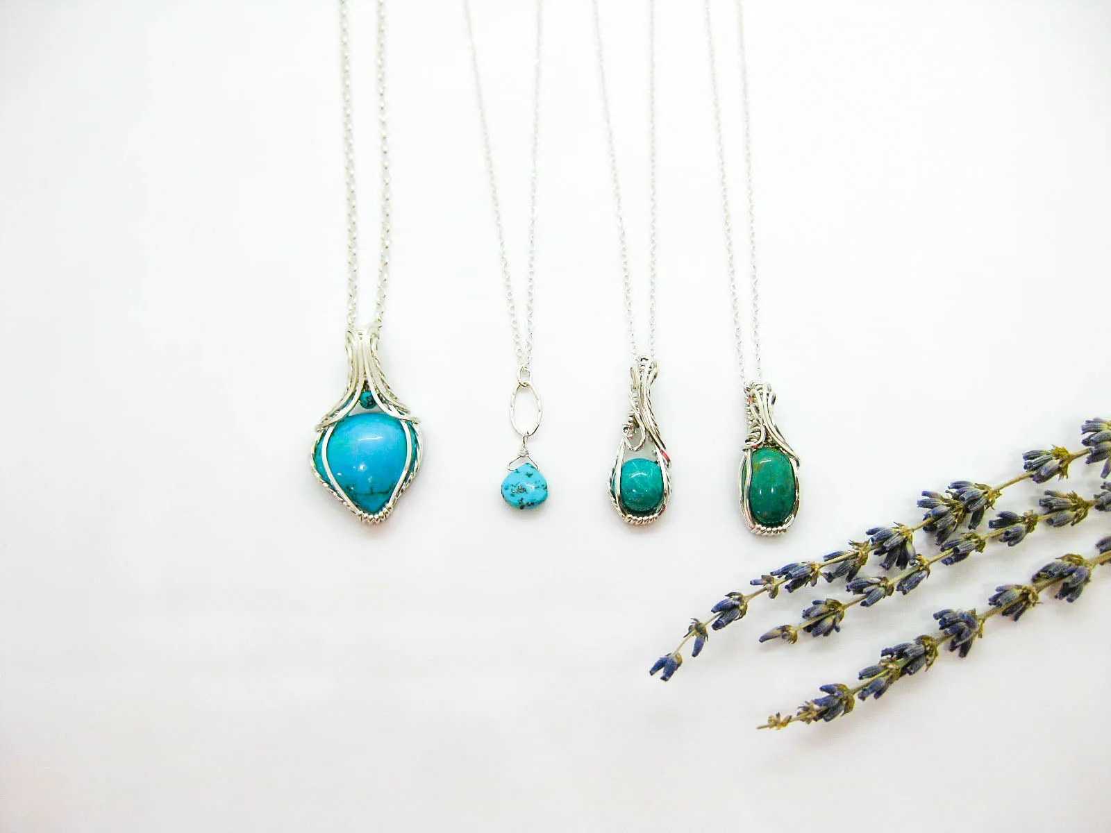 Chrysanthe: Turquoise Necklace - n555