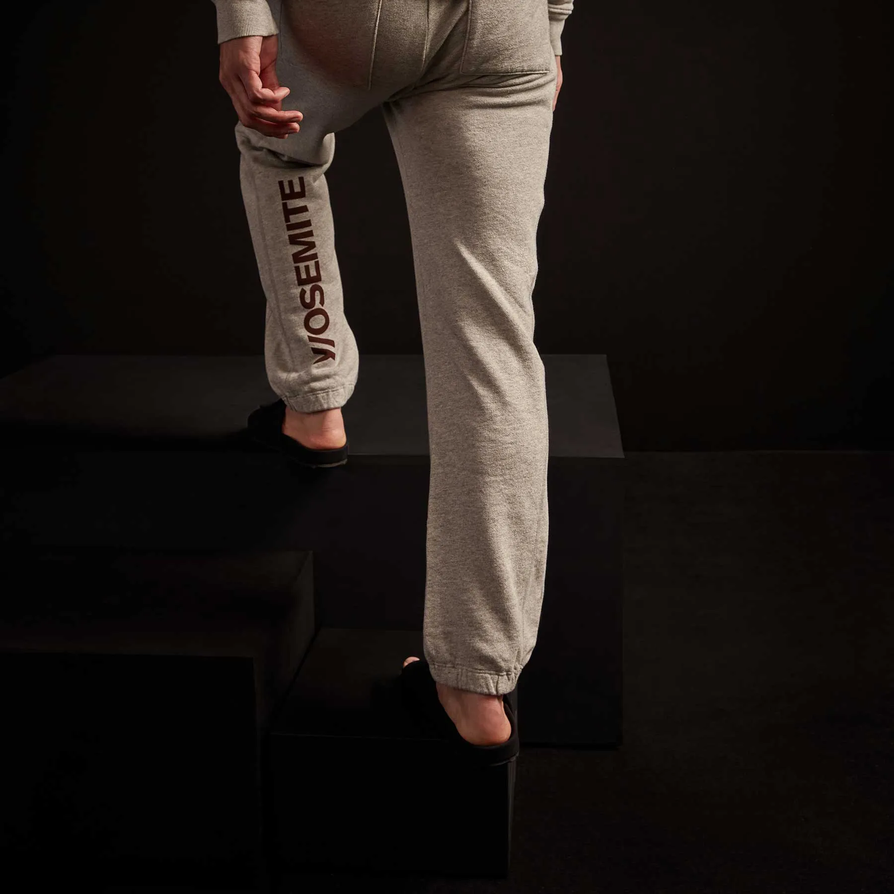 Classic French Terry Sweatpant - Heather Grey/Maroon