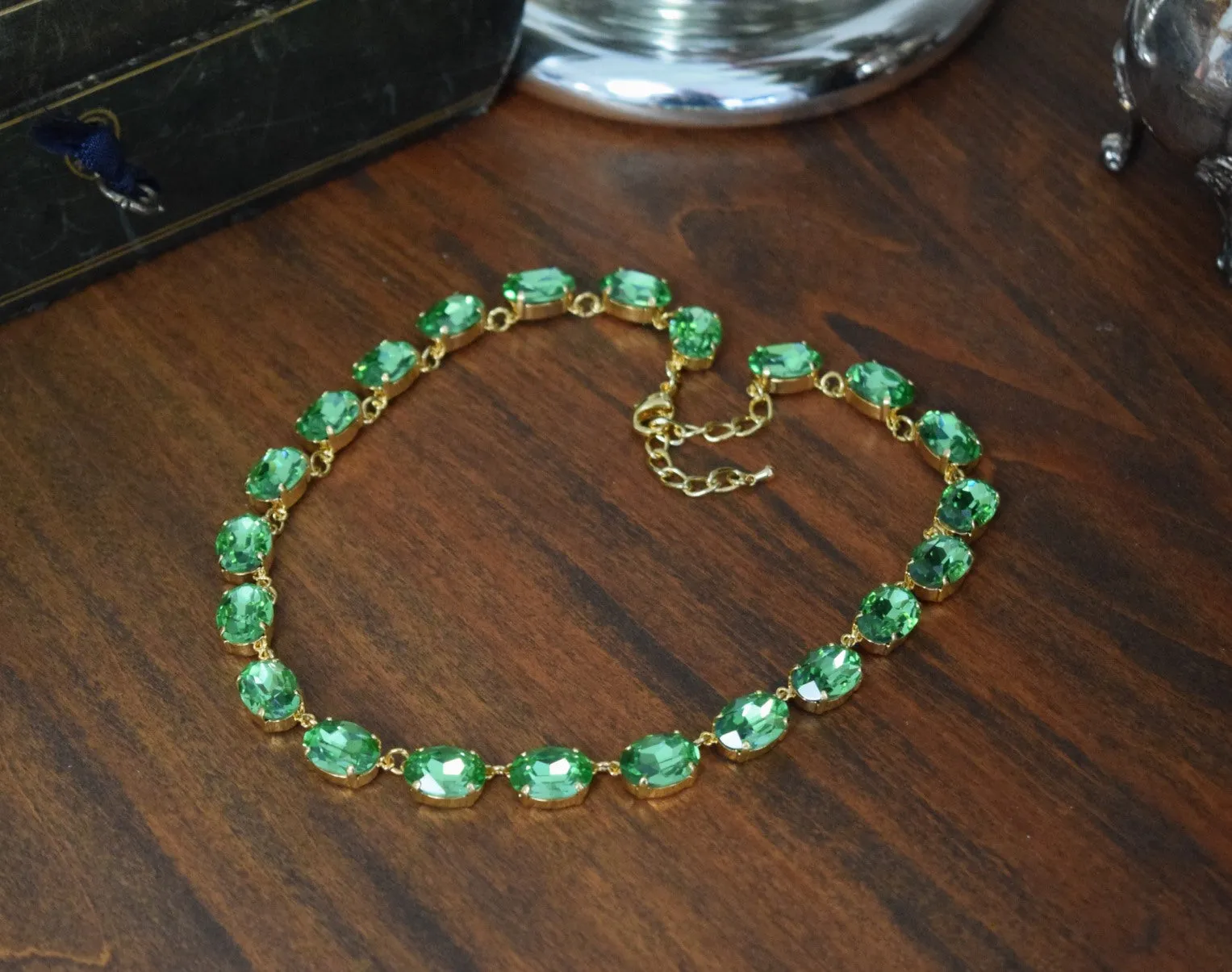 Green Erinite Aurora Crystal Collet Necklace - Medium Oval