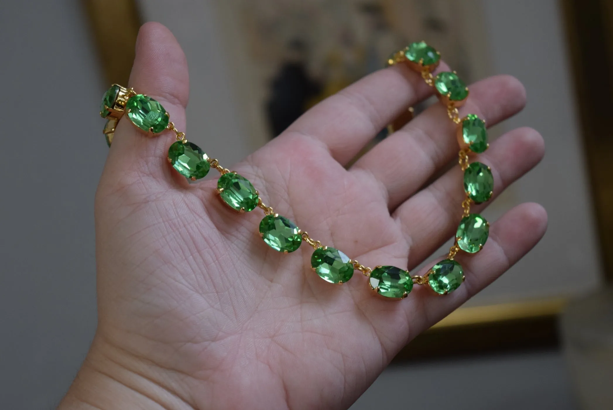 Green Erinite Aurora Crystal Collet Necklace - Medium Oval