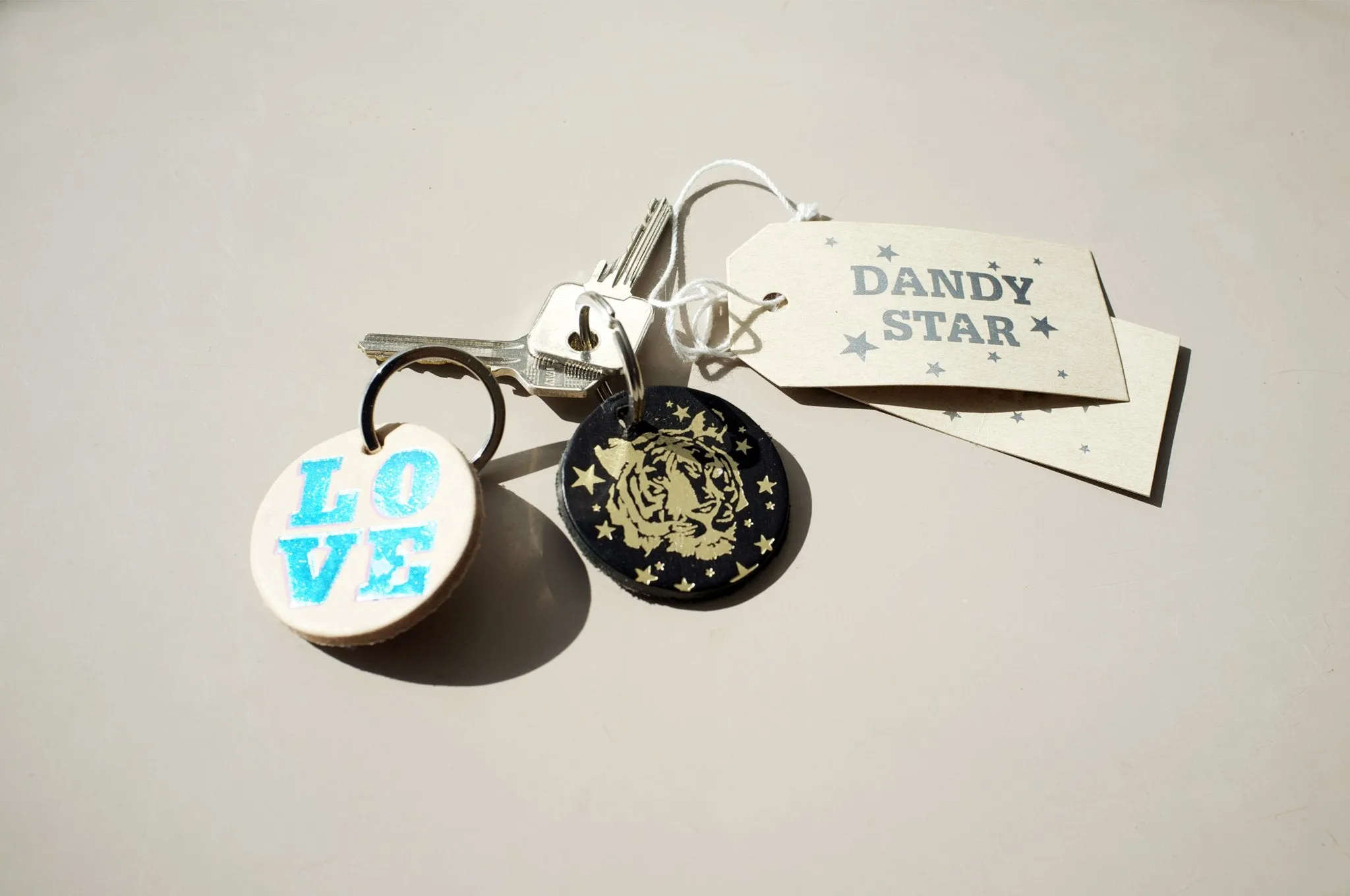 LOVE LIGHT KEY RING