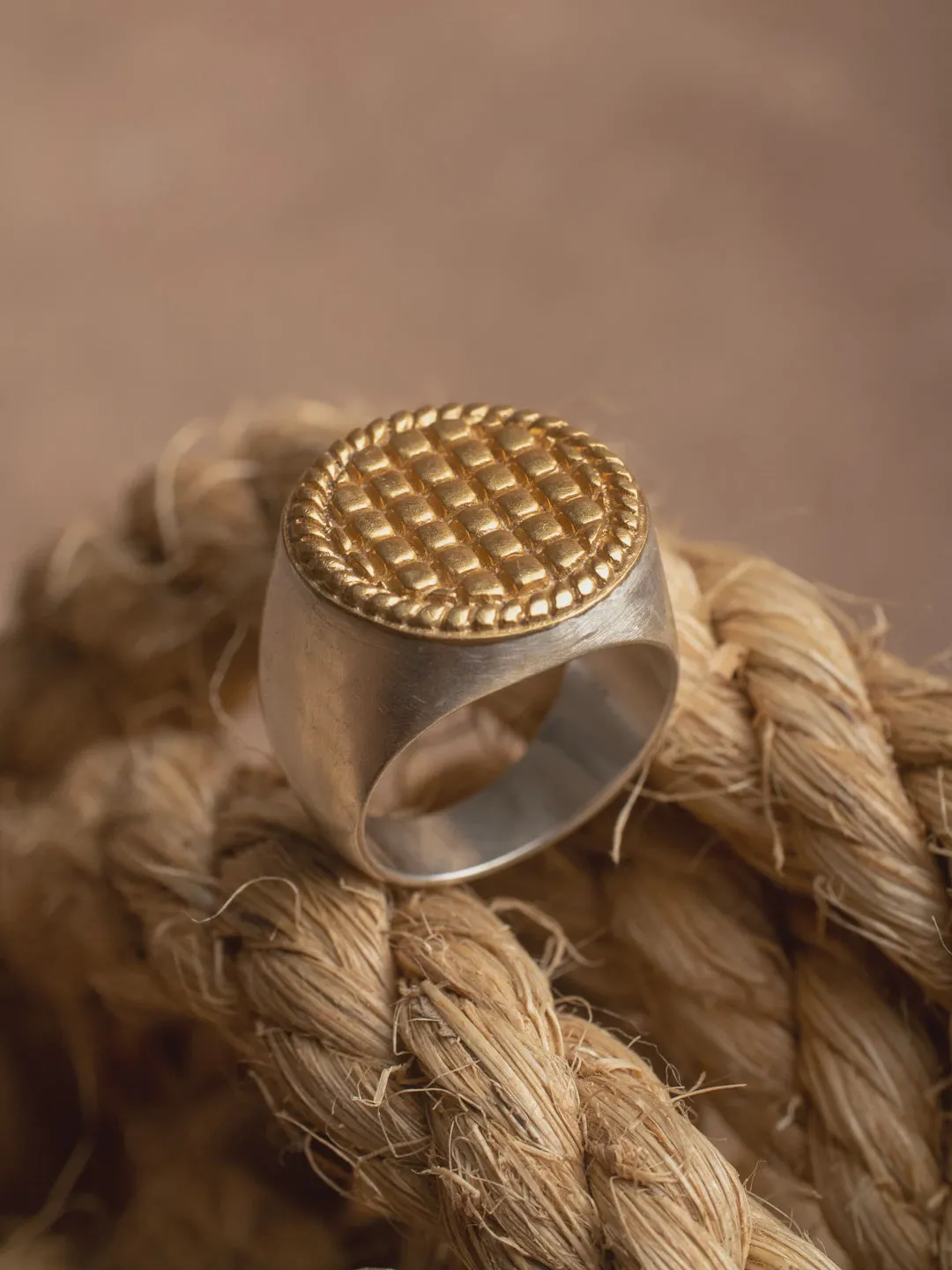 Lucky Box Ring