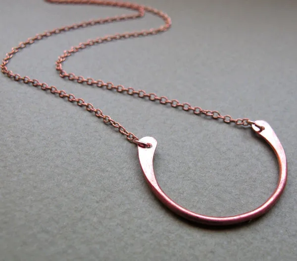 Lucky Horse Shoe Pendant Necklace