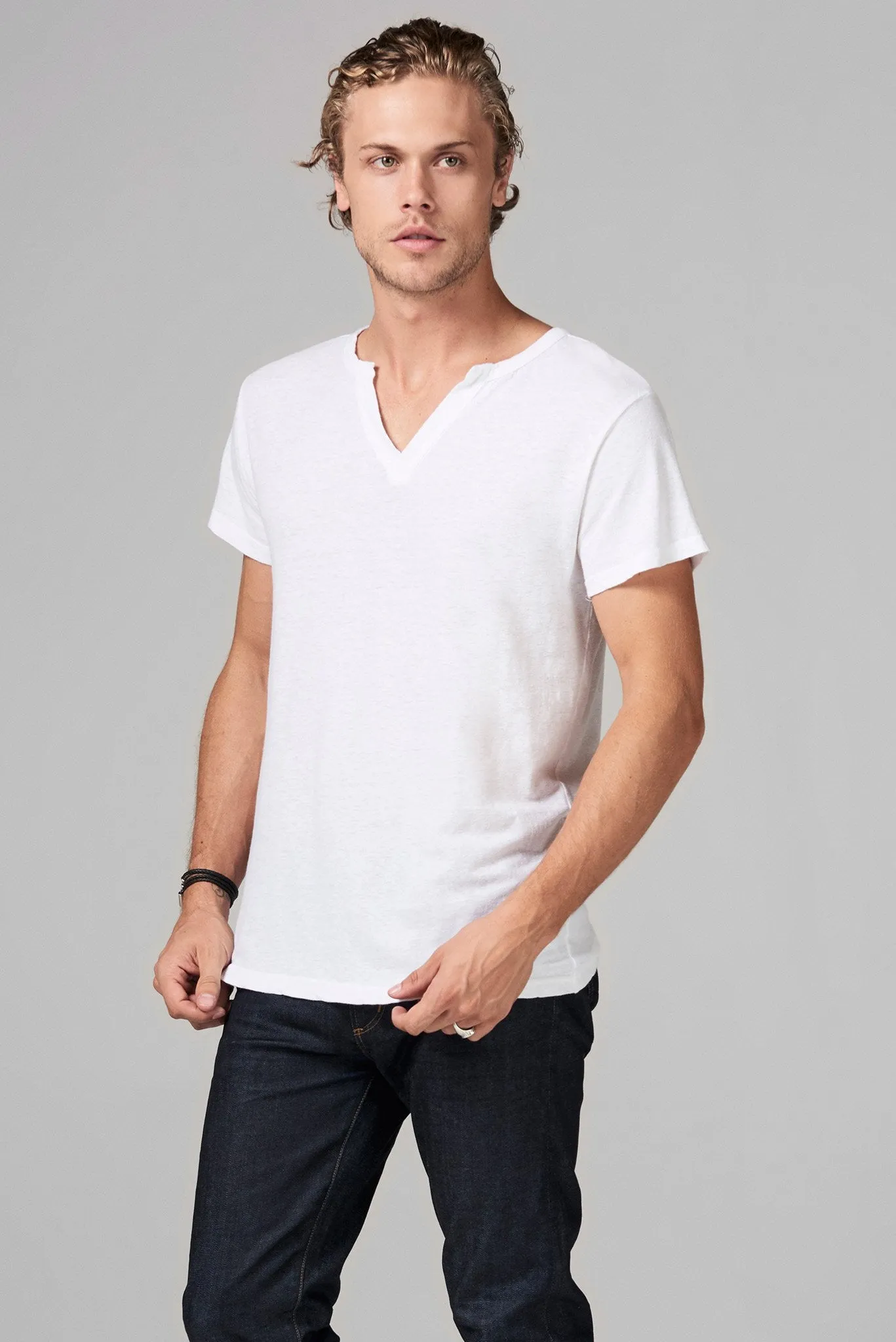 Men's Linen Blend Cross V-Neck Tee