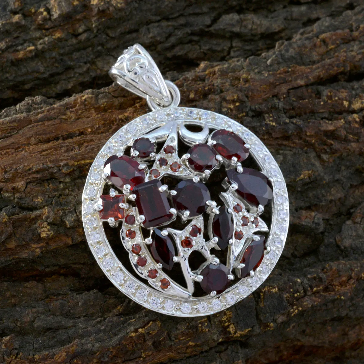 Riyo Beddable Gemstone Multi Faceted Red Garnet 1110 Sterling Silver Pendant Gift For Good Friday